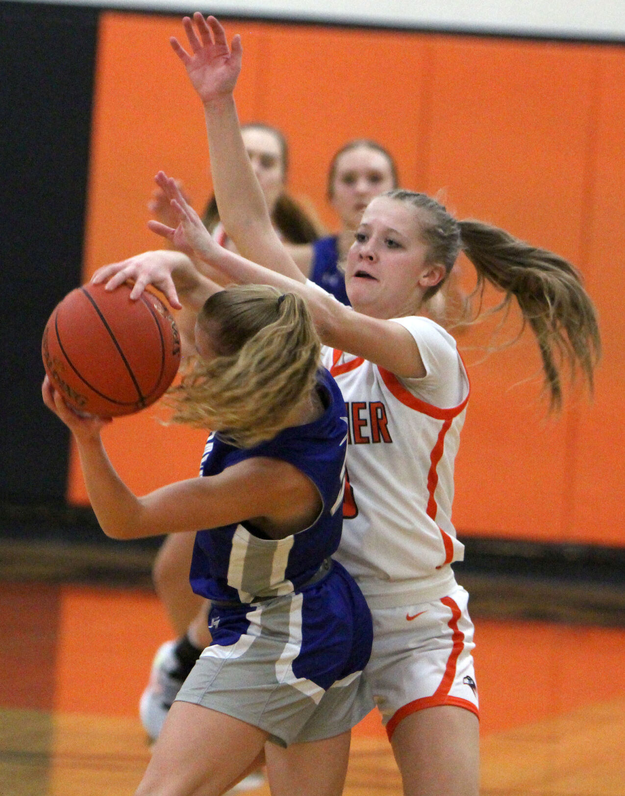 Cameron at Bloomer girls basketball 1-16-23